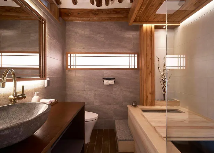 Luxury Hanok Harmony House *